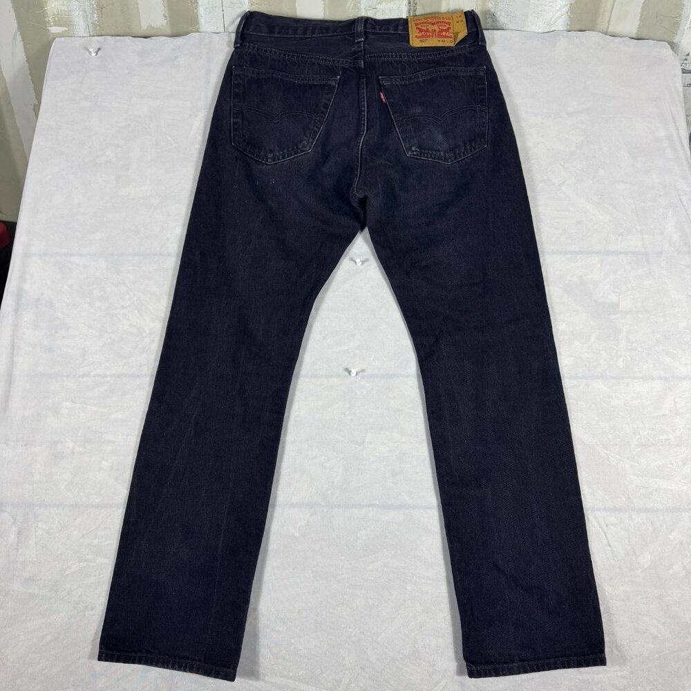 Levi’s 501 Mens Straight Leg Jeans Black Denim 5-Pocket Outdoor Size 33x32 - Picture 2 of 16